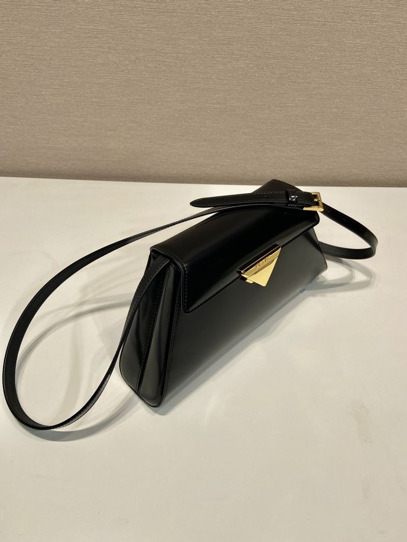 Pra*a hobo bags